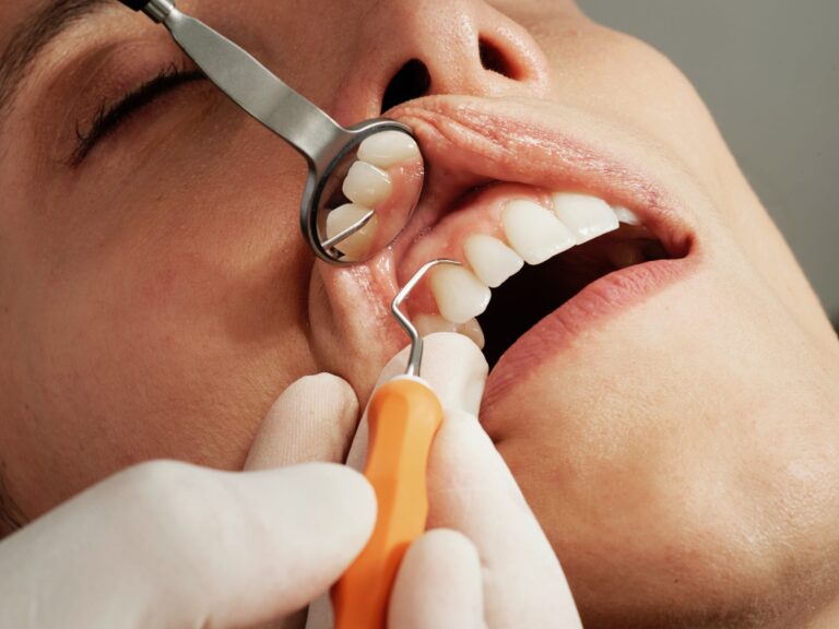 Differentiating a Periodontist from a Regular Dentist: What You Need to Know