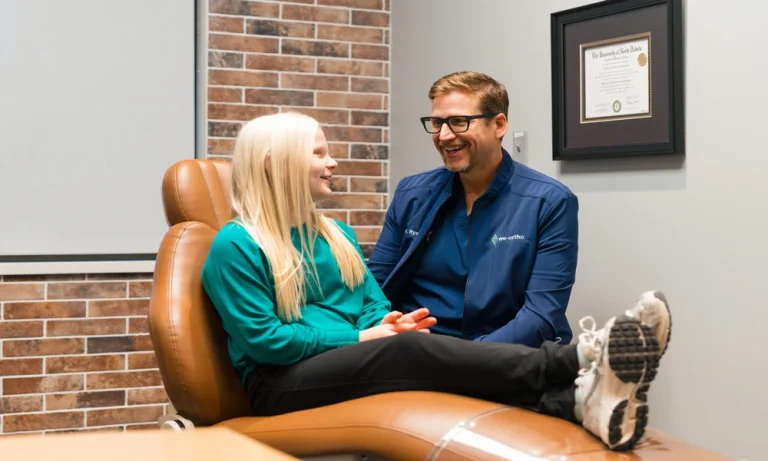 Braces vs. Clear Aligners: A Complete Comparison to Help You Make the Right Choice